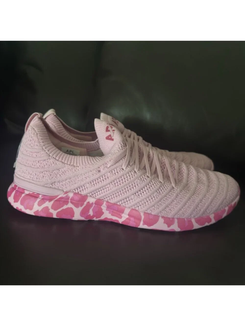 APL Womens‎ TechLoom Wave Sneakers Pink Camo Sole Size 12.5 US Lightweight shoes